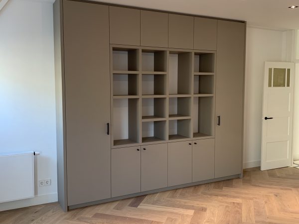 Project Amsterdam ” Wandkast “
